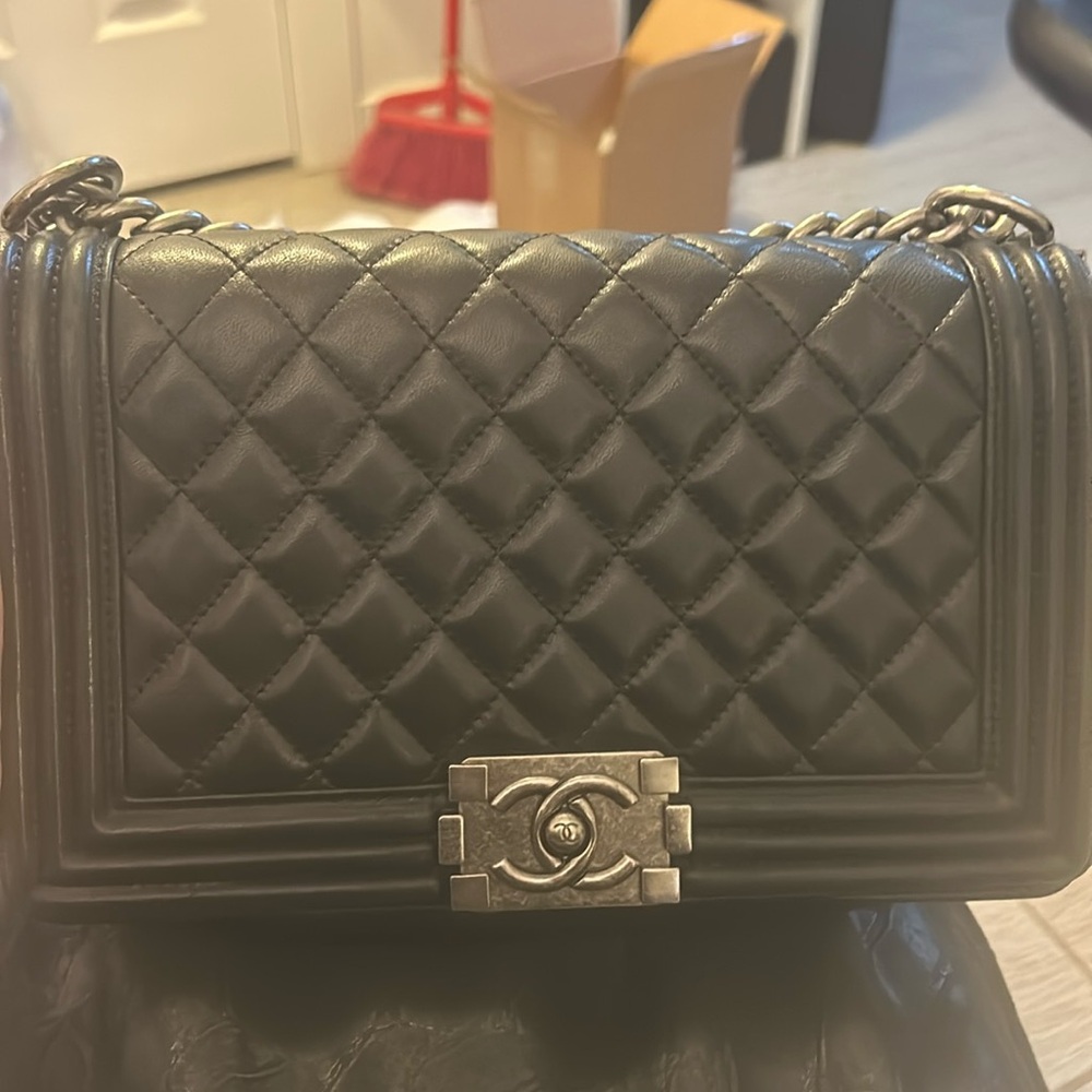 Classic Chanel Chain bag